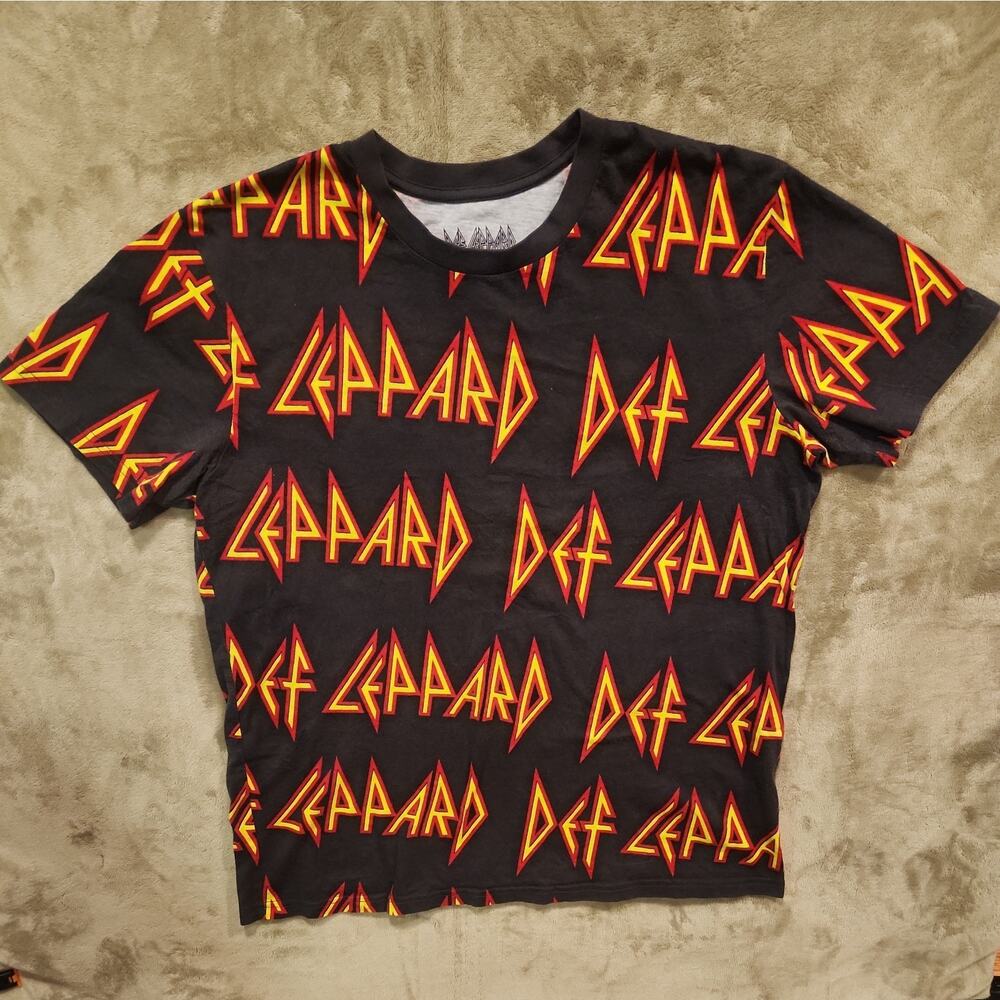 Vintage 2019 Def Leppard Band All Over Print World Tour T-Shirt Men Medium